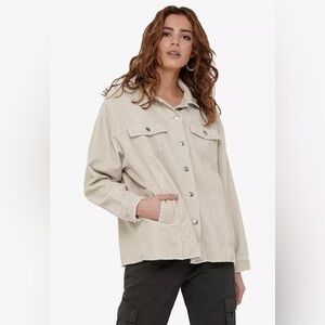 ONLY Bitten Life Corduroy Oversized Shacket Light Beige Size Medium